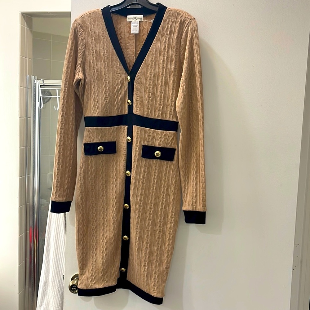 Nude dress by viviglam 👗👡👠